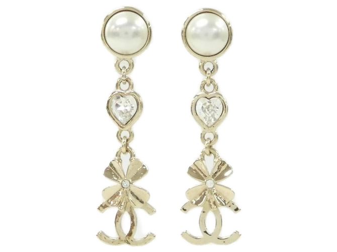 Pendientes de botón Chanel AB8208 Oro y Blanco Dorado
