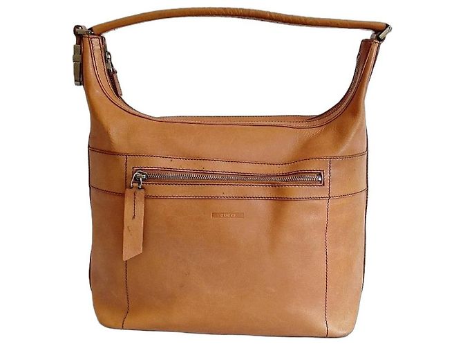Gucci Bolsa de ombro em couro marrom