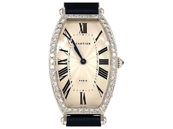 Reloj Cartier Tonneau en oro blanco Plata