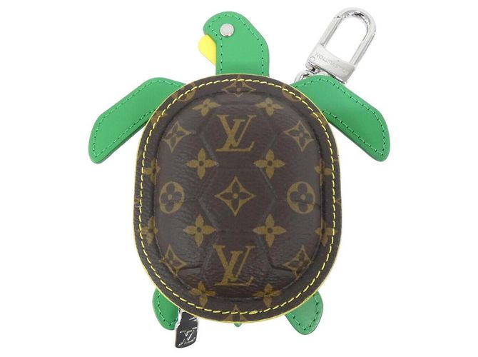 Chaveiro Louis Vuitton Monogram LV Turtle Marrom