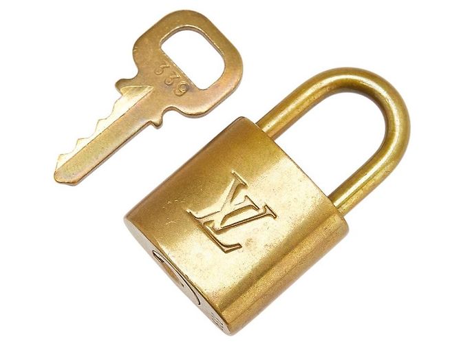 Louis Vuitton Cadena Padlock Key Set Dourado Metálico