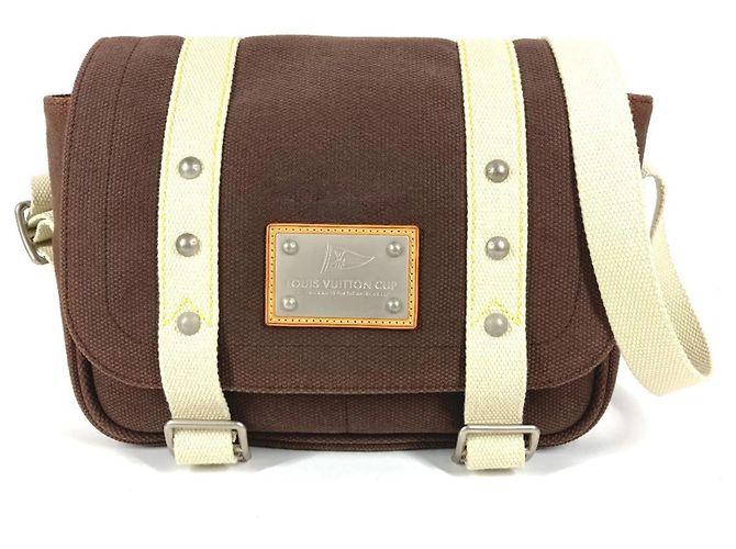 Bolsa de Ombro Louis Vuitton Antigua Buzas PM Marrom