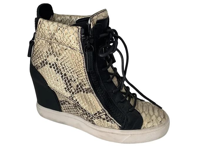 Giuseppe Zanotti Sneakers con zeppa stampa python e pelle nera Nero Beige