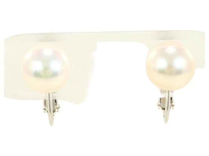 Autre Marque Ohrstecker aus 14K Weißgold mit künstlichen Perlen Golden