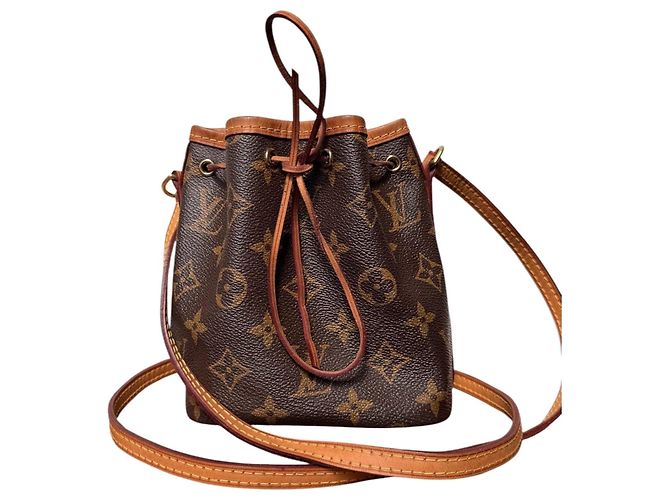 Louis Vuitton Bolsa Noé Mini Monogram Marrom Monograma