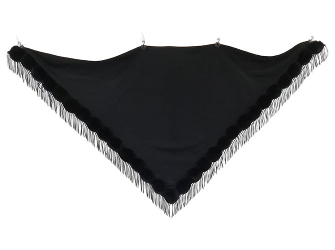 Sciarpa Triangle Fendi in Cashmere e Pelliccia Nera con Frange Nero