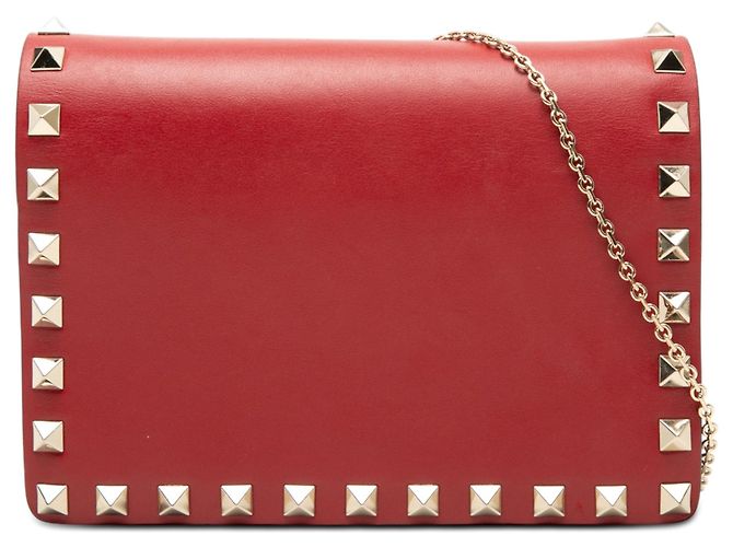Pochette Valentino em couro vermelho com corrente Rockstud