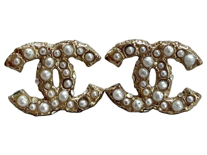 Pendientes Chanel CC Logo Perlas Doradas Dorado