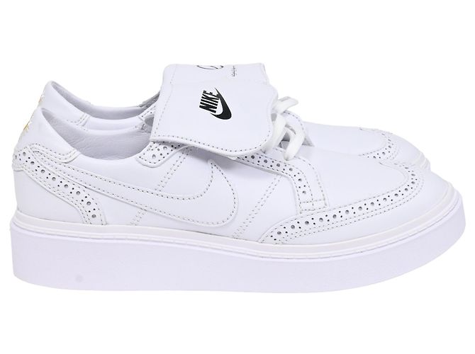 Baskets Nike Kwondo 1 en cuir blanc Écru