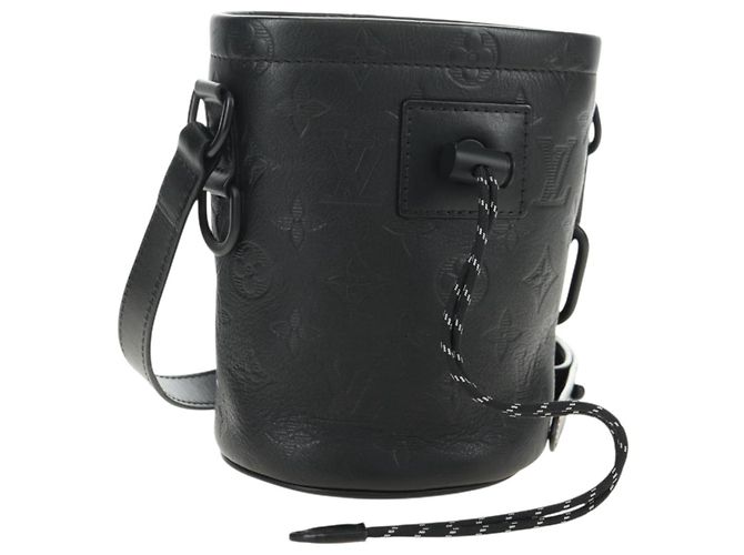 LOUIS VUITTON Monogram Shadow Chalk Nanobag Borsa Nera M44628 LV Auth 182934SM Nero