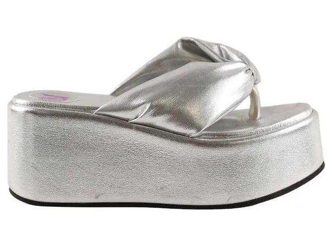 Autre Marque Silver sandals Silvery