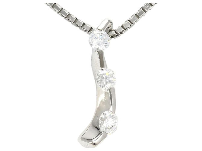Autre Marque Platinhalskette mit Diamant