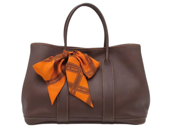 Hermès Garden Party 30 em couro Swift marrom e seda Bolduc Twilly