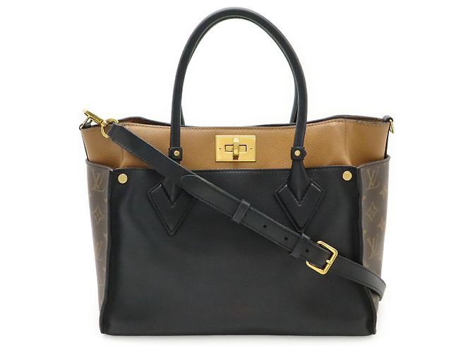 Borsa Louis Vuitton Monogram On My Side MM Nero