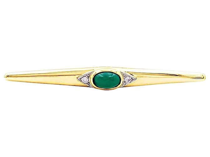 Van Cleef & Arpels brooch, yellow gold, platinum, chrysoprase cabochon and diamonds. 