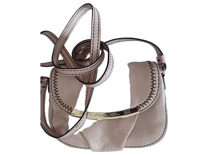 Lancel Bolsa de Ombro em Couro Rosa Pálido