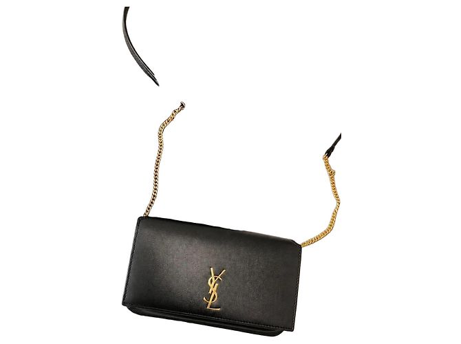 Saint Laurent Monogram Cassandra Carteira com corrente em couro preto