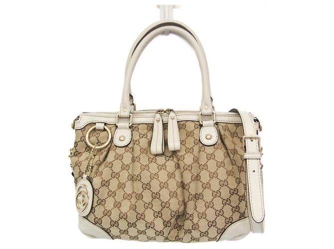 Bolsa Gucci Sukey 247902 Bege Fora de branco