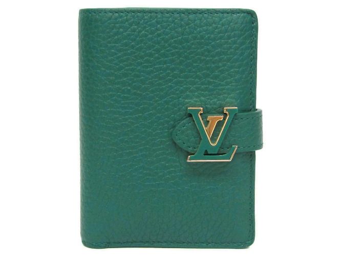 Cartera Compacta Louis Vuitton Taurillon Vertical M82438 Verde