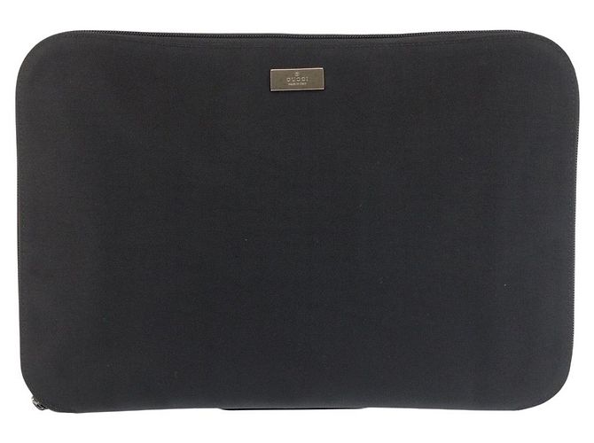Pochette en nylon noir Gucci