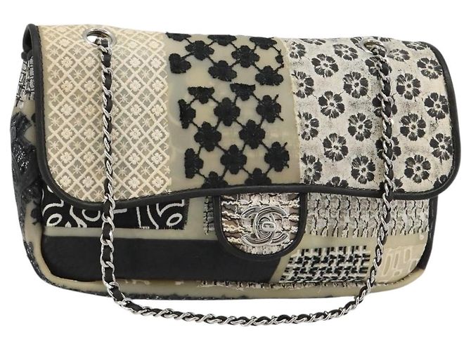 CHANEL Chain Shoulder Bag Vinyl Grau Silber CC Authentisch 182631SAV Braun