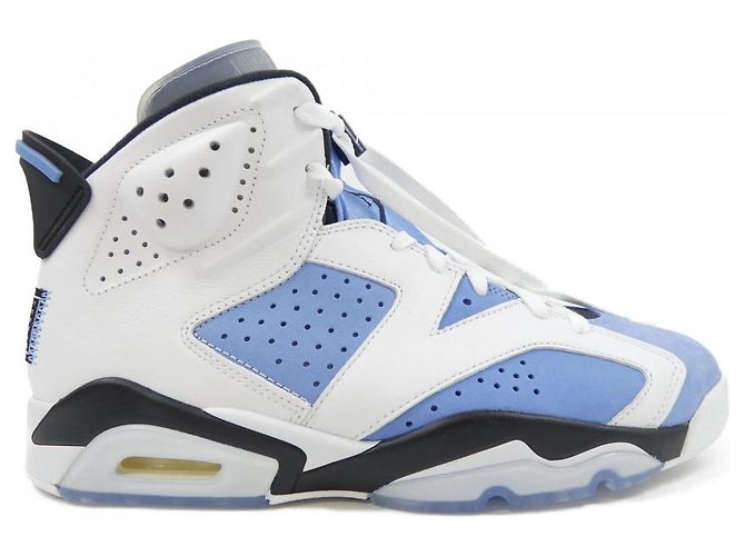 Autre Marque Baskets Nike Jordan Blanc Bleu