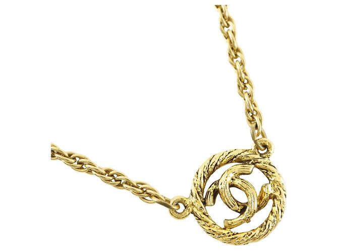 Colar Chanel Coco Mark Dourado