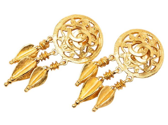 Chanel Vintage Coco Mark Ohrringe Golden