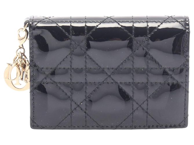 Tarjetero de charol negro cannage Dior
