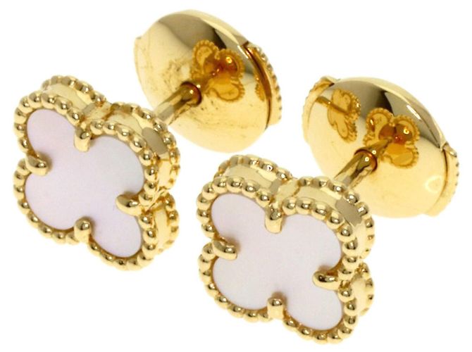 Orecchini Sweet Alhambra Shell di Van Cleef & Arpels