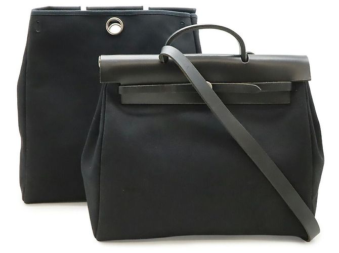Hermès Sac à main Hermes Aile Bag MM en cuir Noir