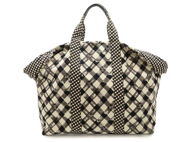 Borsa Tote in tela con motivo vichy Chanel Nero