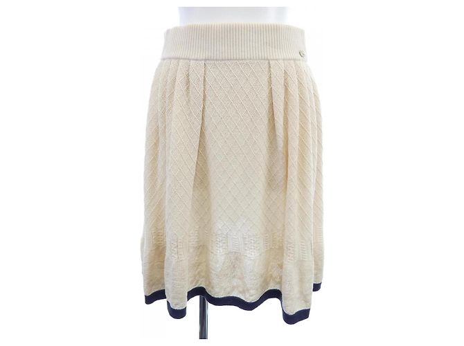 Timeless Gonna Chanel Beige