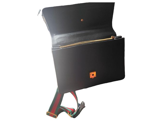 Bolsa Gucci Dionysus com alça de bambu Preto