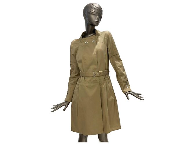Louis Vuitton Gabardina de algodón beige con forro Monogram