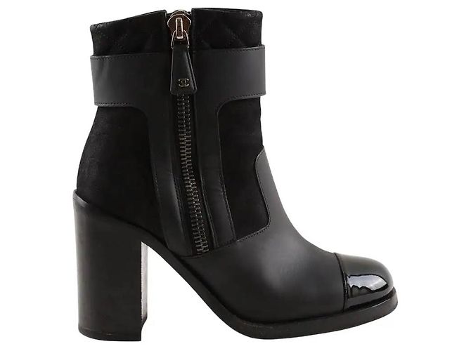 Chanel Stivali neri Nero