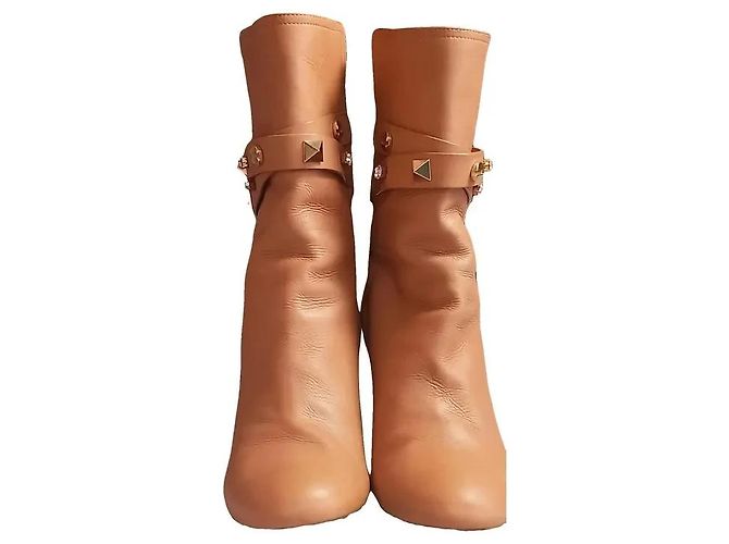 Le Silla Brown studded leather ankle boots