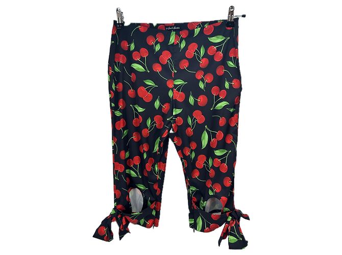 Autre Marque Caprihose mit Kirschmuster Schwarz