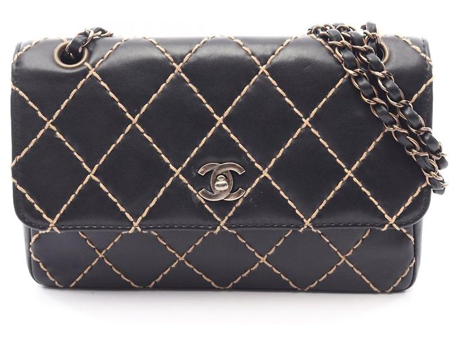 Borsa a tracolla Chanel Wild Stitch in pelle nera Nero
