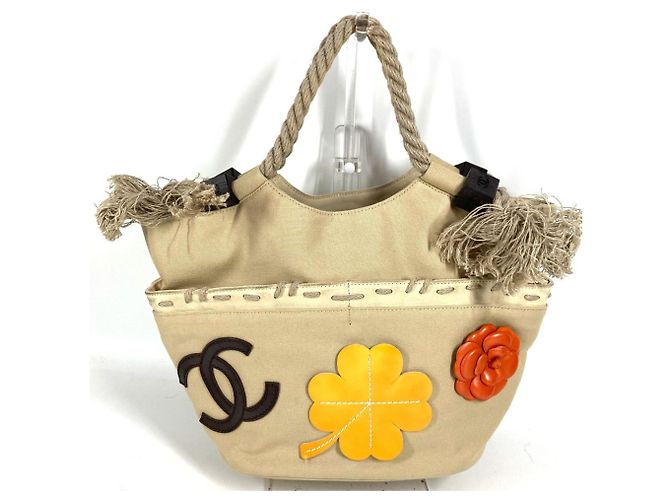 Bolsa Chanel Fishnet CC Coco Mark Logo Large Bege