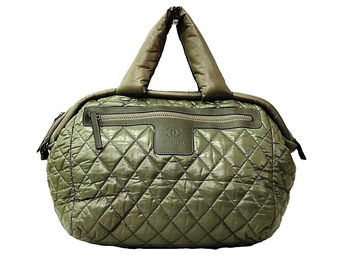 Borsa Boston Chanel in nylon verde
