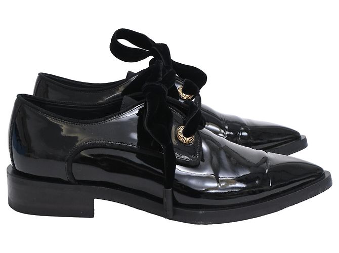 Scarpe Derby Lanvin a punta con lacci in pelle vernice nera