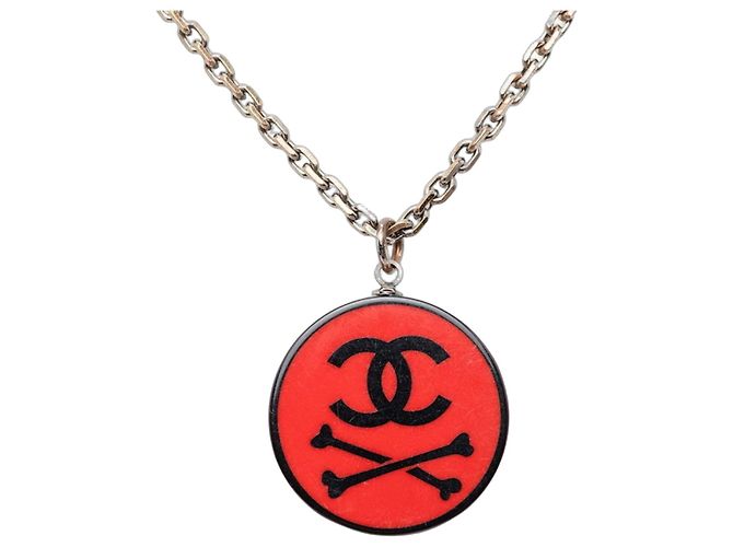 Collana con pendente Chanel Coco Mark Nero Rosso