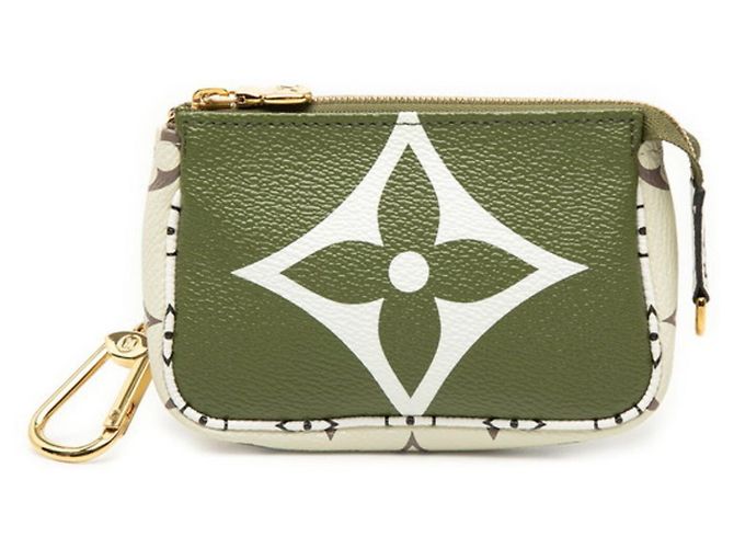 Louis Vuitton Monogram Giant Mini Pochette Accessoires Bege Verde Cru