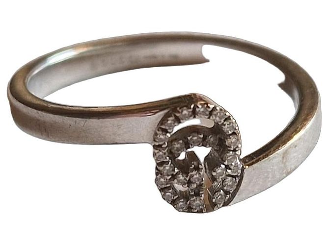 Anello Gucci Running in oro bianco e diamanti