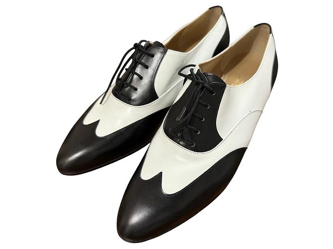 Scarpe con lacci in pelle Salvatore Ferragamo Nero Bianco
