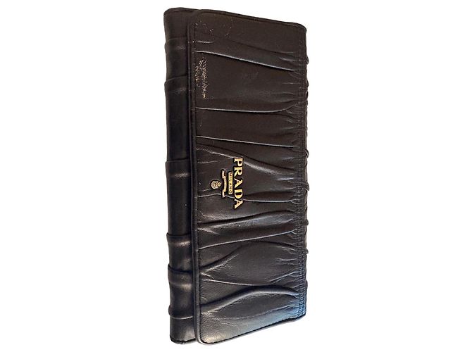 Prada pleated black leather wallet 