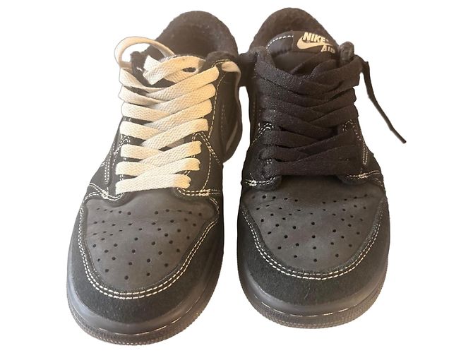 Baskets Nike Air Jordan 1 Low Travis Scott Noir Blanc