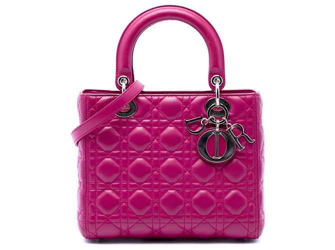 Lady Dior en agneau cannage rose, taille Medium