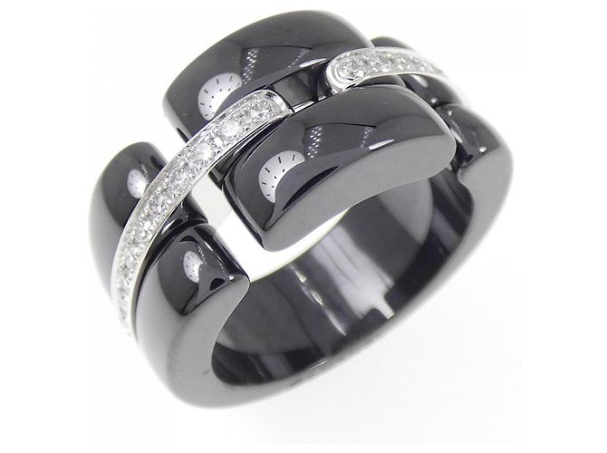 Anillo de banda ancha de la colección Ultra Chanel